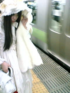 lolita_train.jpg